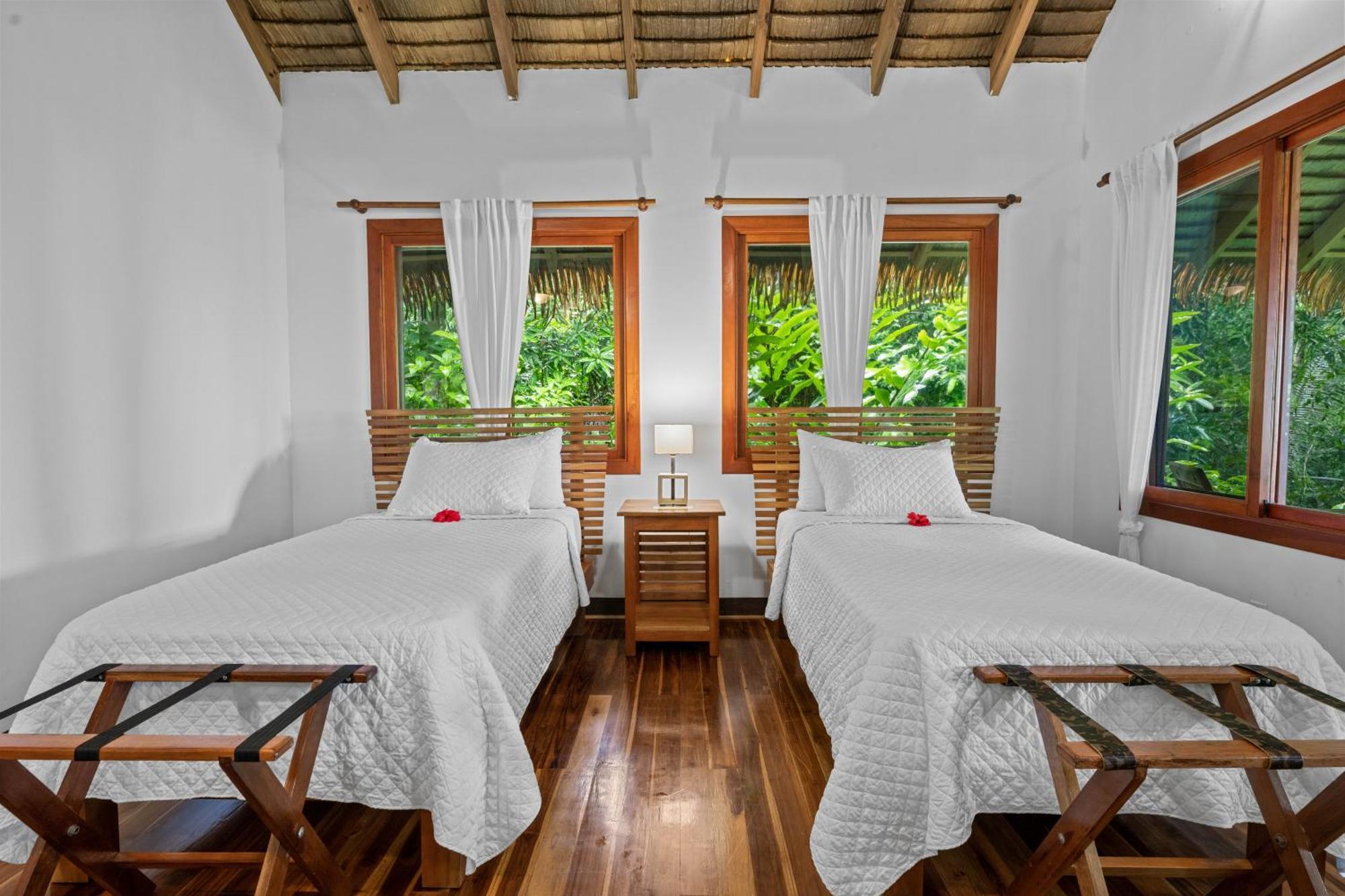 Copa De Arbol Beach & Rainforest Resort Drake Bay Exterior photo