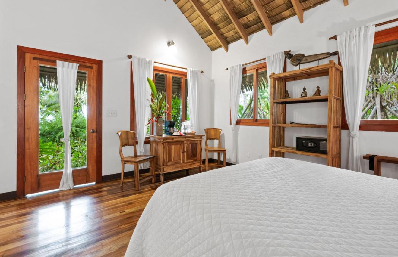 Copa De Arbol Beach & Rainforest Resort Drake Bay Exterior photo